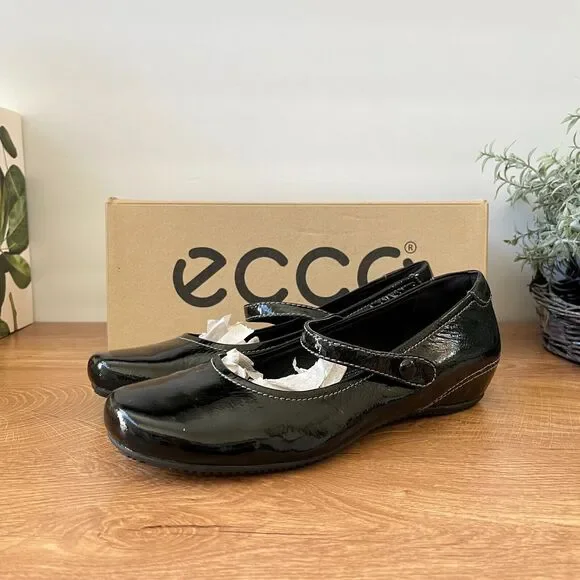 Ecco Women's 'Bouillon' Mary Jane Flats Patent Leather Flats Size 39 EU Shoes - Picture 3 of 7